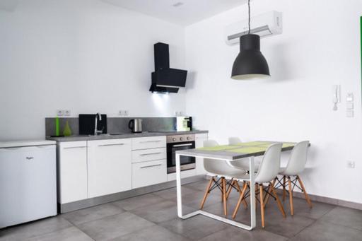 Hermes Apartments Athena Bagian luar foto